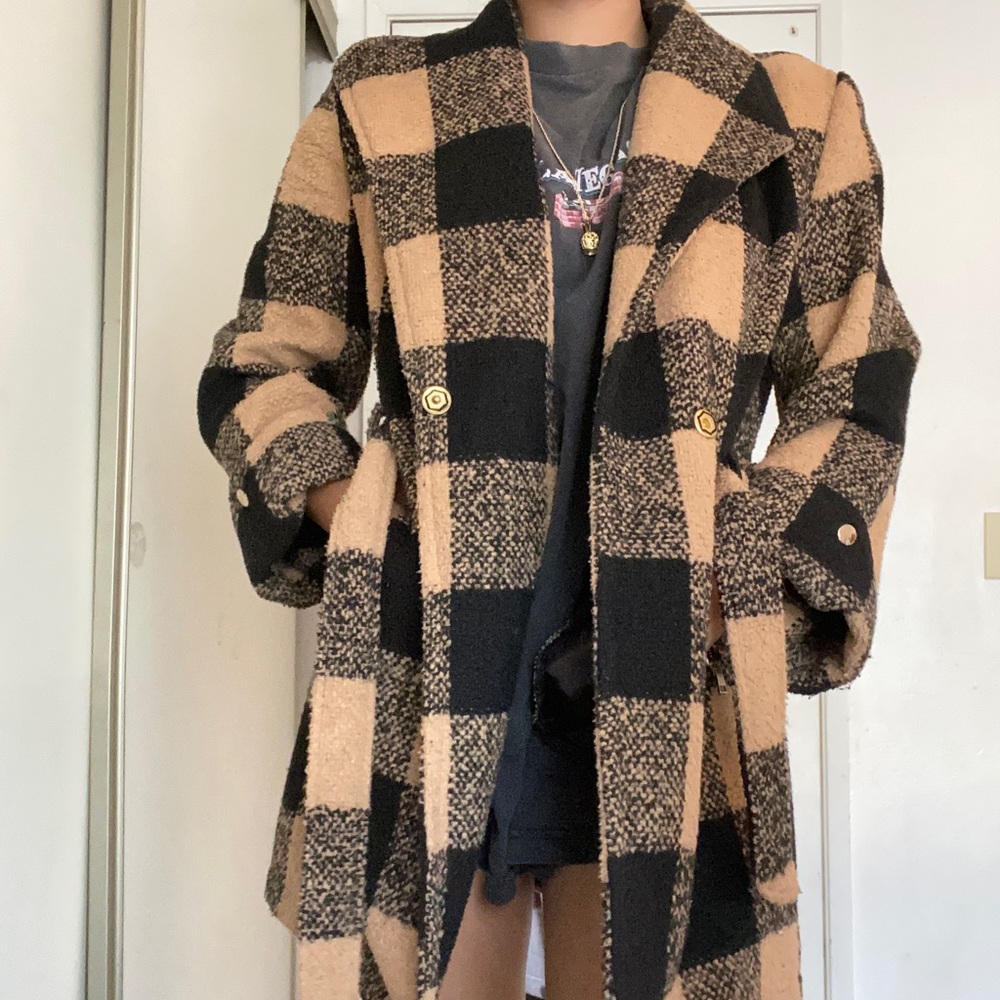 Windsor’s fall/winter trench coat